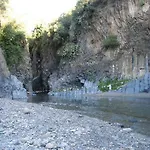 Etna Taormina Mare Apartmán Riposto