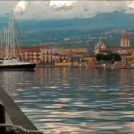 Etna Taormina Mare